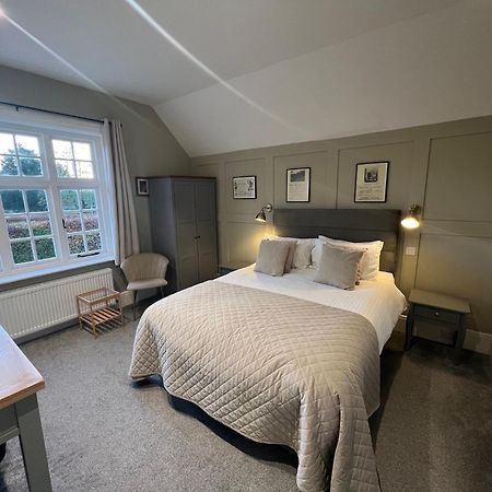 The Plough Itchen Abbas Hotel Winchester Buitenkant foto