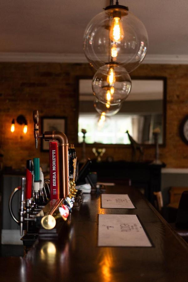The Plough Itchen Abbas Hotel Winchester Buitenkant foto